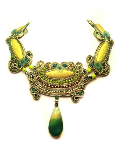 GARGANTILLA EXCLUSIVA SOUTACHE GRANDE  CONJUNTO VERDE ORO