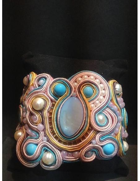 PULSERA DE DISEÑO SOUTACHE,HILOS ROSAS EMBROIDERY
