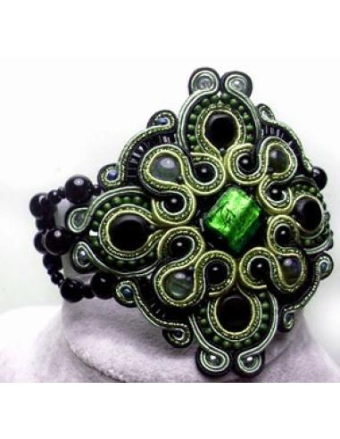 PULSERA DE DISEÑO SOUTACHE,VERDE CAZA...