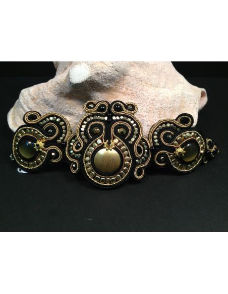 PULSERA DE DISEÑO SOUTACHE, ORO CON NEGRO GRANDE