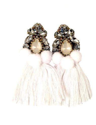 PENDIENTES DE MODA CON FLECOS Y POMPONES IDEALES PAR UN LOOK IBICENCO