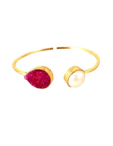 PULSERAS DE BISUTERIA CON PIEDRA DRUSA FUCSIA CON PERLA