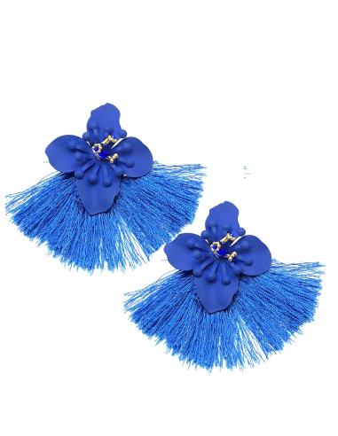 PENDIENTES DE FLECOS EN COLOR AZULON, ULTIMAS TENDENCIAS PARA ESTA TEMPORADA