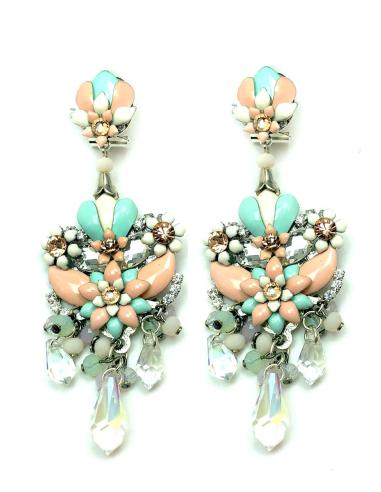 PENDIENTES LARGOS DECORADOS CON FLORES EN TONOS PASTEL, FAVORECEN MUCHISIMO Y TE QUEDARAN ESTUPENDOS CON TU