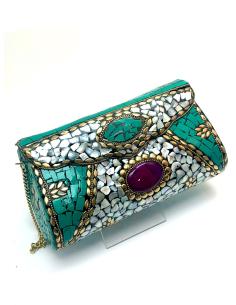 BOLSOS DE FIESTA Y NOCHE, VISTE TU OUTFIT CON ESTE COMPLEMENTO TAN ORIGINAL