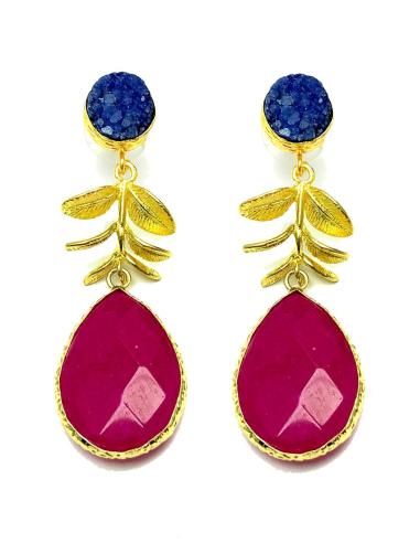 PENDIENTES LARGOS DE PIEDRA DE COLOR Y HOJITA DORADA PARA BODAS