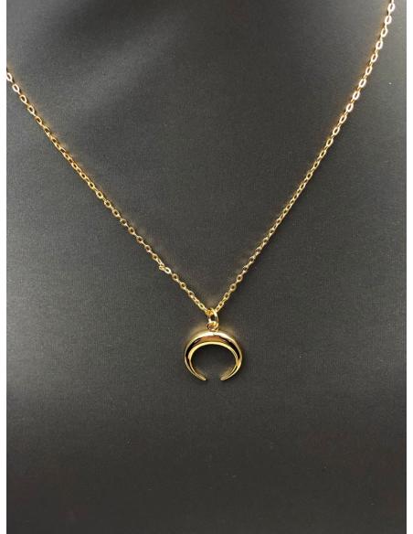 COLLAR COLMILLO DE DOBLE CUERNO MONTADO EN ACERO CON BAÑO ORO