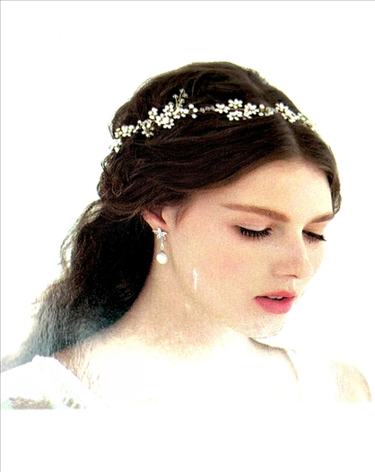 TOCADOS Y TIARAS DORADAS PARA BODAS...