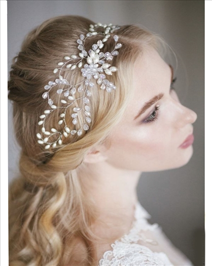 TOCADOS Y TIARAS DORADAS PARA BODAS...