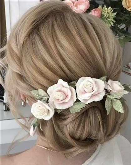 TOCADOS BODAS DE FLORES EN TONOS PASTEL