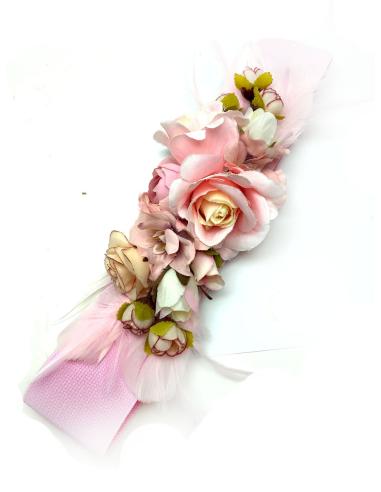 CINTURONES DE FIESTA ROSAS CON FLORES Y PLUMAS