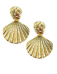 PENDIENTES LARGOS DORADOS DE CONCHA AIRE MARINO PARA TU LOOK