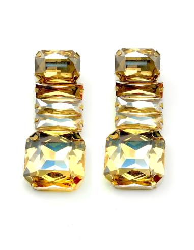 PENDIENTES LARGOS DE FIESTA DORADOS CON LOS QUE SERAS LA INVITADA PERFECTA CON GLAMOUR Y A LA ULTIMA