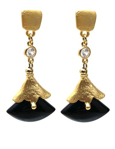 PENDIENTES NEGROS LARGOS CON BAÑO DE ORO ESPECIAL CEREMONIAS