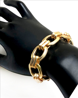 PULSERAS DORADAS DE MUJER COMPLEMENTOS DE MODA Y TENDENCIA 2