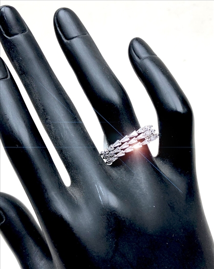 ANILLOS PLATEADOS DE BISUTERIA FINA...