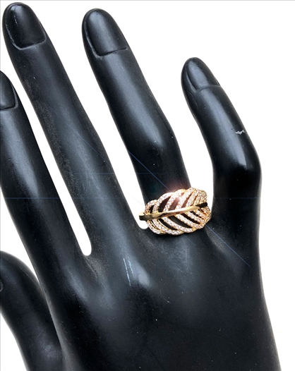 ANILLOS DE HOJAS DORADAS DE BISUTERIA...