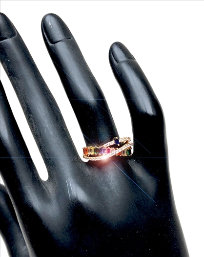 ANILLOS DE MUJER CON PRECIOSO DISEÑO...