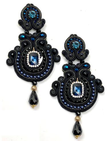 PENDIENTES ORIGINALES EN AZUL NOCHE CON LOS QUE ESTARAS PRECIOSA