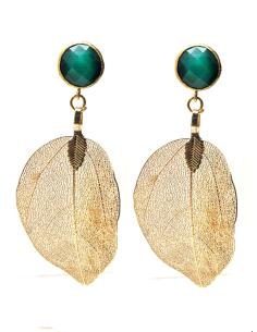 PENDIENTES DORADOS CON HOJAS Y DETALLE DE BOTON VERDE