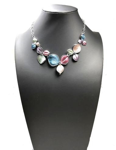 CONJUNTOS DE COLLARES Y PENDIENTES CON FLORES DECORADAS