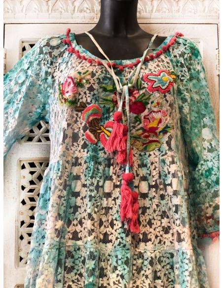 VESTIDOS CORTOS DE VERANO TARDE NOCHE Y PLAYA ENCAJES Y PASAMANERIA