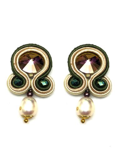 PENDIENTES PEQUEÑOS DE SOUTACHE DECORADOS CON PERLAS