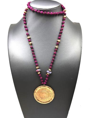COLLARES ORIGINALES REALIZADOS A MANO CON CUENTAS DE LAVA