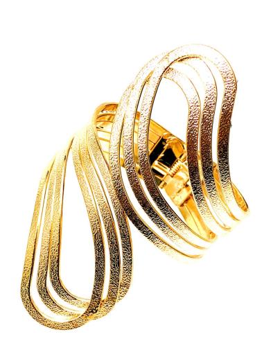 PULSERAS Y BRAZALETES DORADOS BONITO...