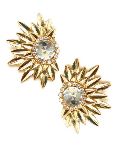 PENDIENTES DORADOS PARA UN FABULOSO LOOK DE FIESTA