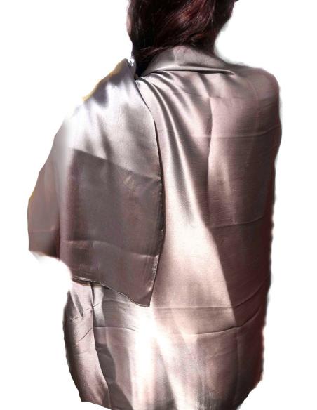 CHALES DE FIESTA GRISES PARA COMBINAR CON LOS COLORES DE MODA