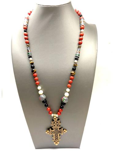 BONITOS COLLARES LARGOS CORAL CON BONITA CRUZ AFRICANA