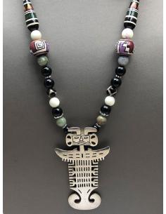 COLLARES BLANCOS Y NEGROS CON COLGANTE INDIGENA DE PLATA 2