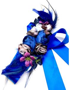 Imagen del producto CINTURONES AZULONES CON BONITAS FLORES Y PLUMAS PARA TU VESTIDO