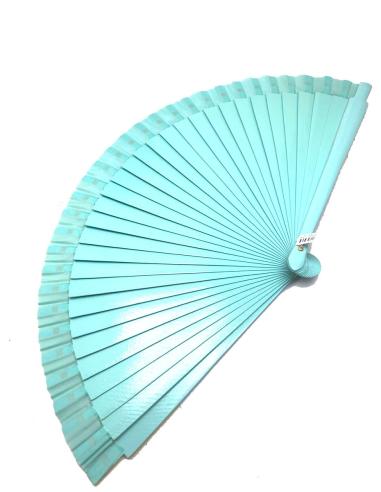 ABANICOS AZULES TONO CLARO PARA LOS DIAS DE CALOR