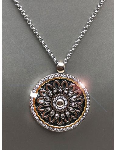 COLLARES PLATEADOS CON PRECIOSO ROSETON DECORADO