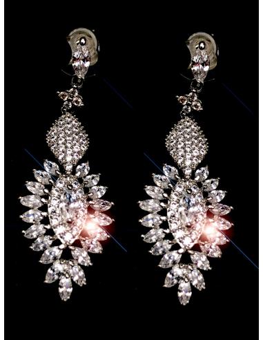 PENDIENTES PARA NOVIAS CON PRECIOSO DISEÑO DE CIRCONITAS