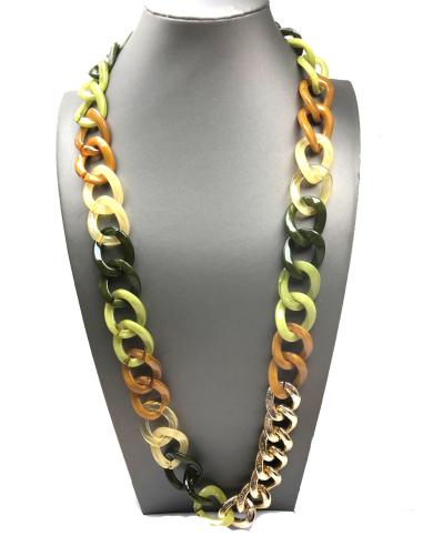 LUCETE ESTA TEMPORADA CON COLLARES DE ESLABONES VERDES
