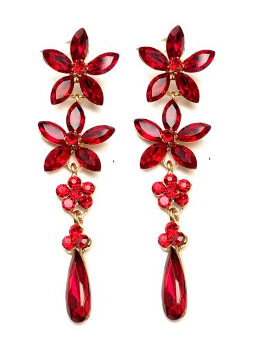 PENDIENTES ROJOS QUE QUEDAN PRECIOSOS CON PEDRERIA CRISTAL