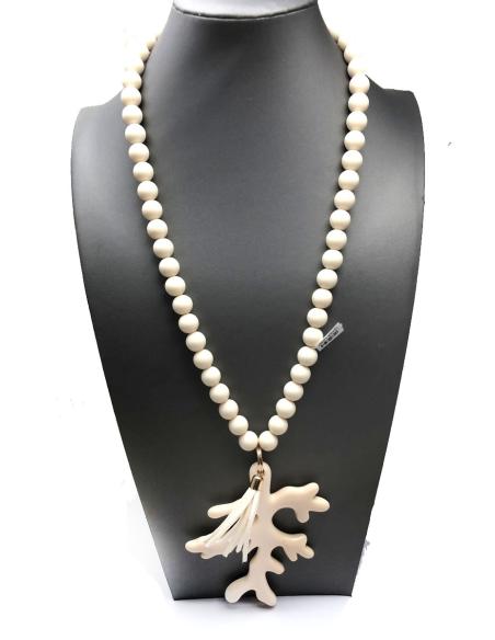 COLLARES BLANCO ROTO CON ORIGINAL COLGANTE DE RAMITA CORAL