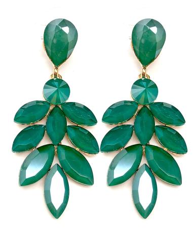 PENDIENTES LARGOS VERDES CON PRECIOSO DISEÑO DE HOJAS