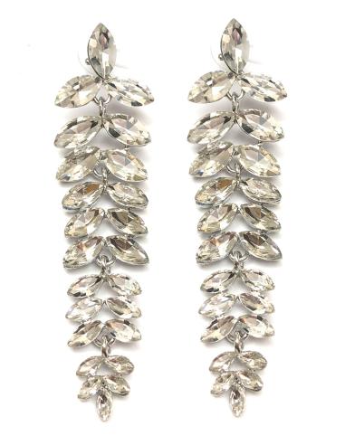 PENDIENTES LARGOS DE CRISTAL BRILLO PARA UN LOOKAZO DE FIESTA