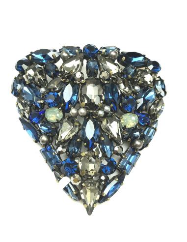 BROCHES DE CORAZON PRA EL DIA DE LOS ENAMOSRADOS EN AZUL MARINO Y GRISES