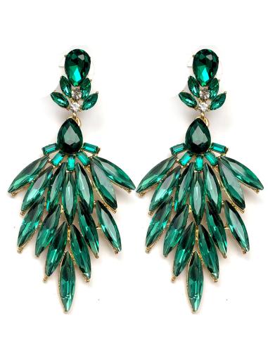 PENDIENTES VERDES LARGOS PARA UN LOOK PERFECTO DE FIESTA
