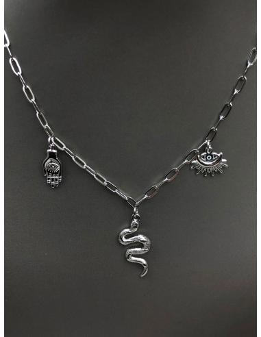 COLLARES PLATEADOS CON VISTOSOS DIJES PARA LUCIR ESCOTE