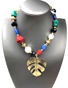 COLLARES MUJER CORTOS EN MULTICOLOR CON GRAN HOJA DORADA - Imagen 1