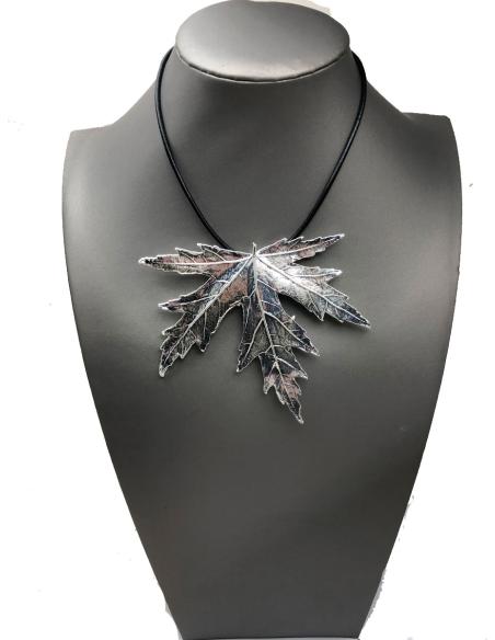 COLGANTES Y COLLARES MUJER PLATA HOJA DE ARCE, TAMBIEN SIRVE DE BROCHE - Imagen 2