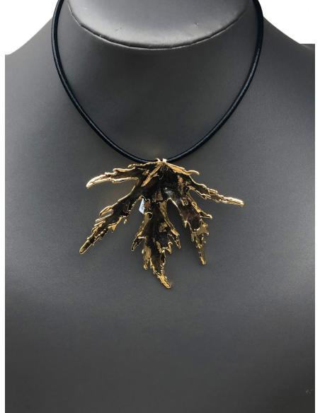 COLGANTE BROCHE ARCE CANADIENSE HOJA NATURAL CON BAÑO DE ORO - Imagen 4
