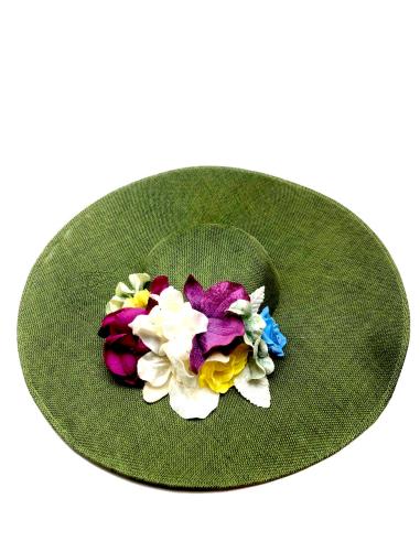 TOCADOS BODA EN ESTE PRECIOSO TONO VERDE MUSGO CON FLORES - Imagen 2