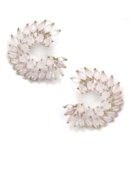 PENDIENTES PEQUEÑOS BLANCOS DISEÑO ABANICO PARA BODAS - Imagen 1